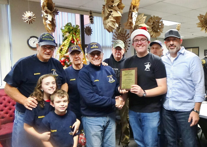 Sheriff holds holiday luncheon for veterans